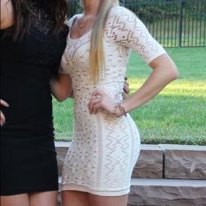 BEBE White and tan mid-sleeve bodycon dress
